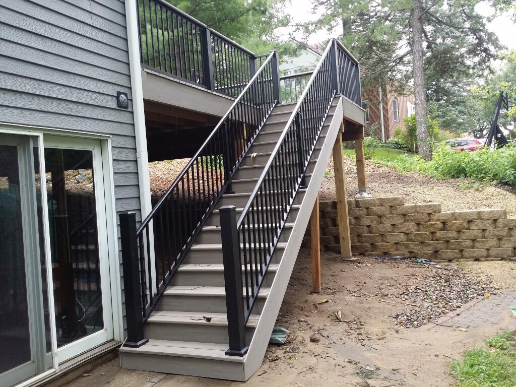 Maintenance free steps and deck, aluminum railings
