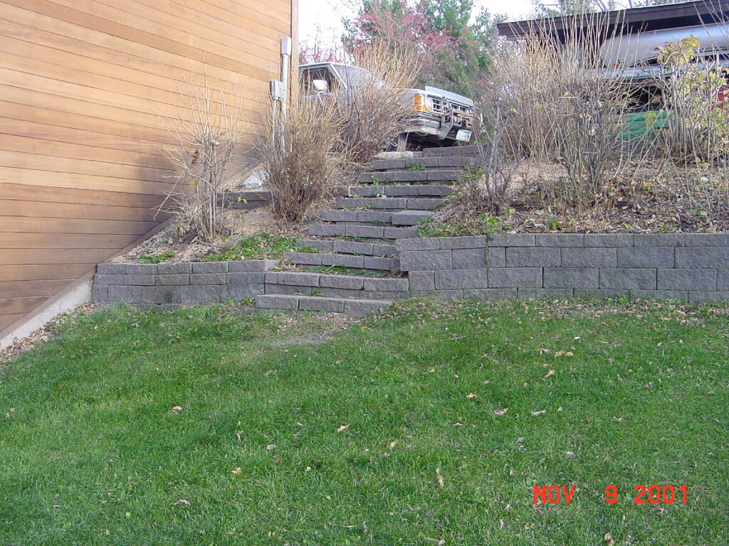 Before picture - New steps and retaining wall